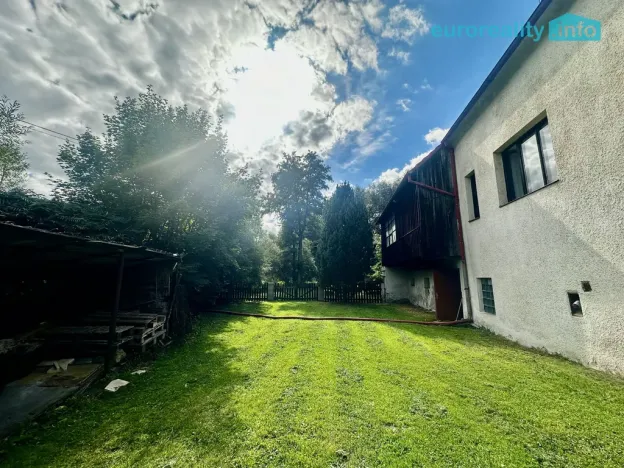 Prodej rodinného domu, Sadov - Lesov, 250 m2