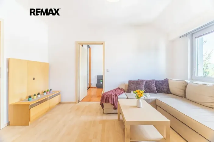 Prodej bytu 2+kk, Dobřichovice, Za Parkem, 42 m2