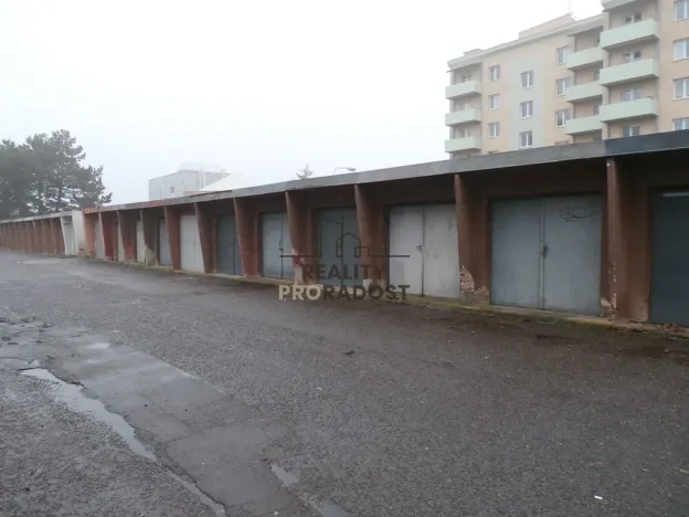 Pronájem garáže, Znojmo, Pod Soudním vrchem, 14 m2