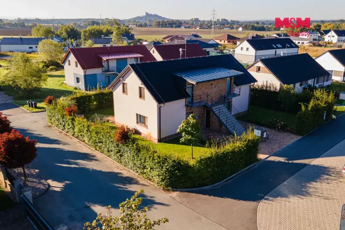 Prodej činžovního domu, Dříteč, 244 m2