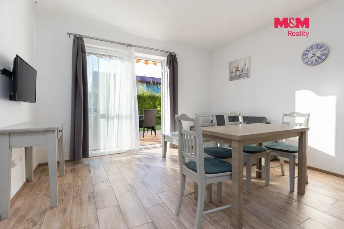 Prodej činžovního domu, Dříteč, 244 m2