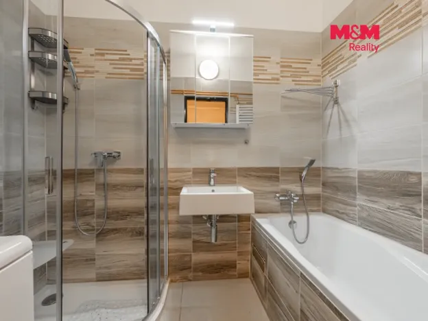 Prodej bytu 4+kk, Malý Újezd - Vavřineč, 102 m2