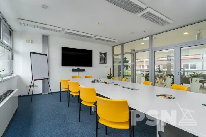 Pronájem kanceláře, Brno - Zábrdovice, Plynárenská, 450 m2