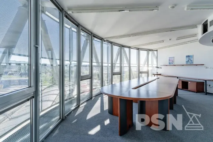 Pronájem kanceláře, Brno - Zábrdovice, Plynárenská, 710 m2