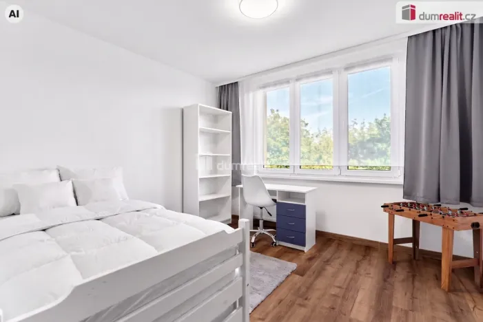 Prodej bytu 3+1, Karlovy Vary - Bohatice, Ostrovská, 76 m2