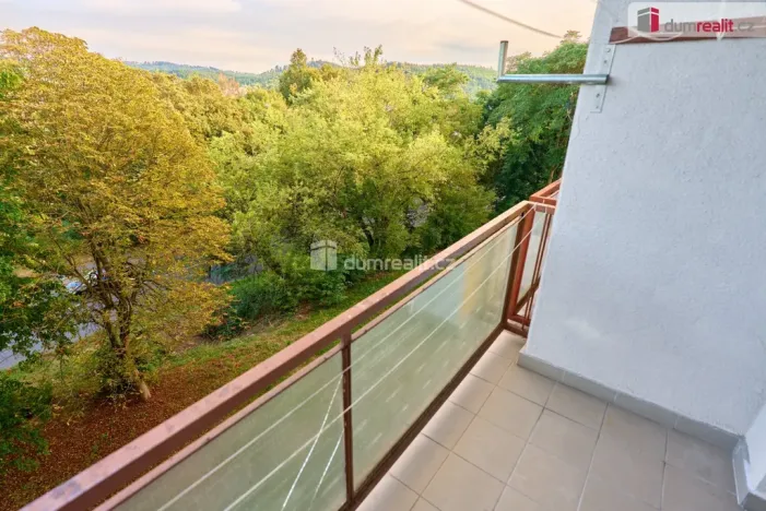 Prodej bytu 3+1, Karlovy Vary - Bohatice, Ostrovská, 76 m2