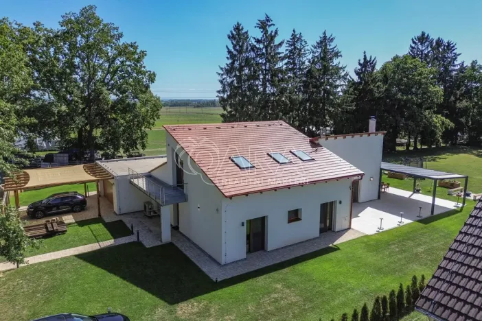 Prodej rodinného domu, Libějovice - Nestanice, 350 m2