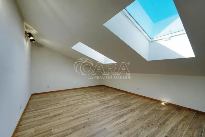 Prodej rodinného domu, Libějovice - Nestanice, 350 m2