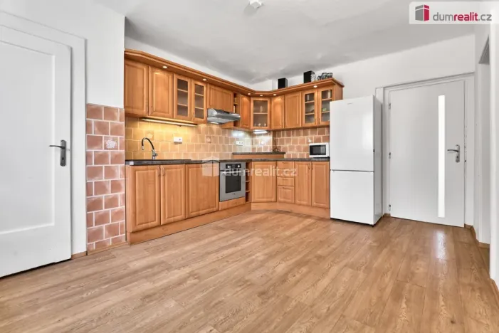 Prodej bytu 5+1, Ostrov, Lipová, 125 m2