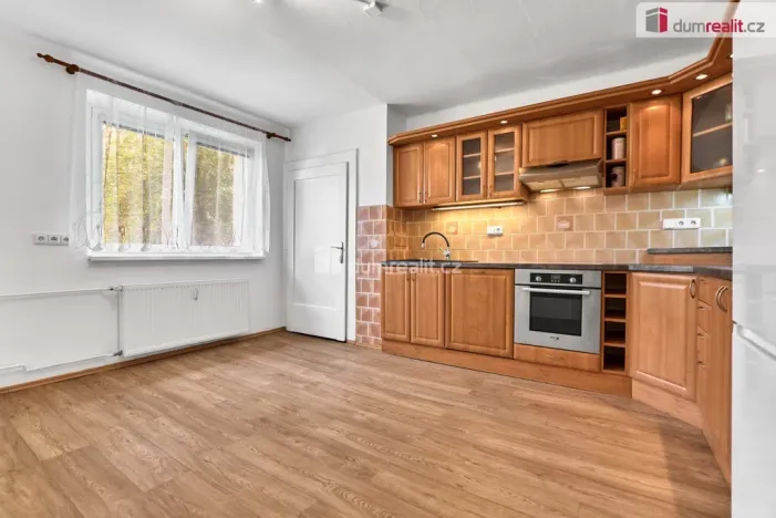 Prodej bytu 5+1, Ostrov, Lipová, 125 m2