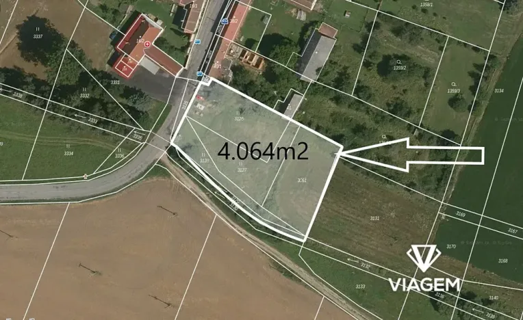 Prodej podílu zahrady, Starý Petřín, 2032 m2