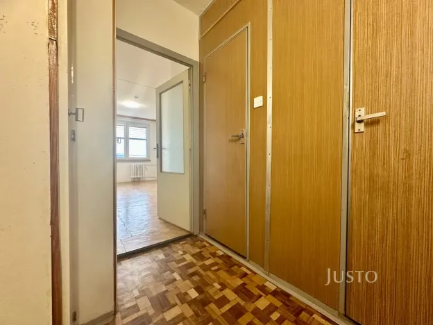 Pronájem bytu 1+kk, Praha - Modřany, Jordana Jovkova, 29 m2