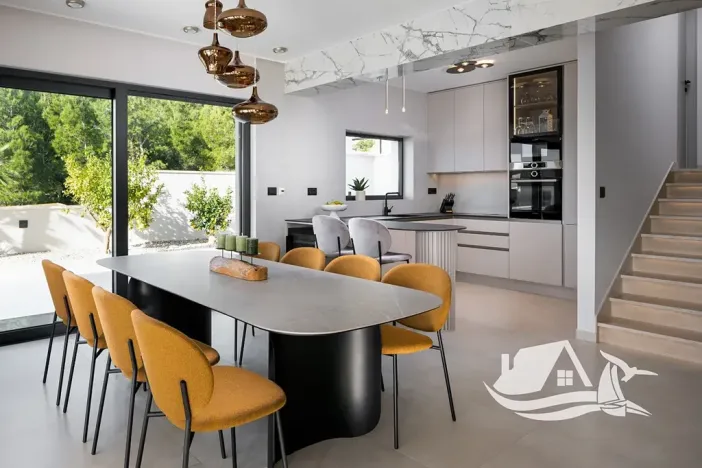Prodej vily, Podstrana, Chorvatsko, 292 m2