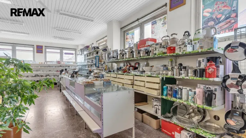 Prodej obchodního prostoru, Třebíč - Vnitřní Město, Komenského nám., 1008 m2
