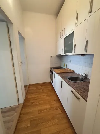 Pronájem bytu 2+kk, Praha - Vinohrady, V Horní Stromce, 47 m2
