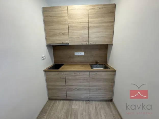 Pronájem bytu 1+kk, Ledeč nad Sázavou, Nádražní, 18 m2