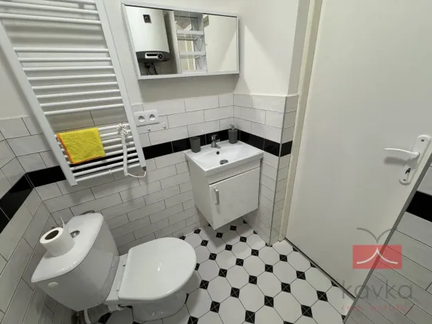 Pronájem bytu 1+kk, Ledeč nad Sázavou, Nádražní, 18 m2
