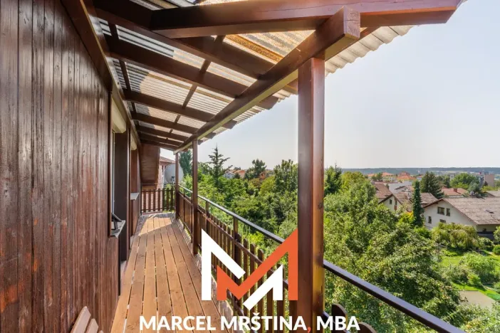 Prodej bytu 3+1, Nové Město nad Metují, U Lípy, 101 m2