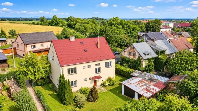 Prodej rodinného domu, Bernartice, 320 m2