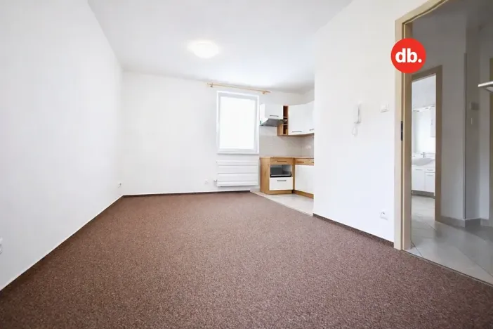 Pronájem bytu 2+kk, Ostrov, Karlovarská, 52 m2