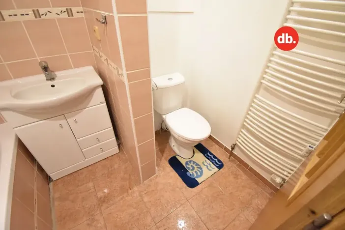 Pronájem bytu 3+1, Karlovy Vary, Majakovského, 74 m2