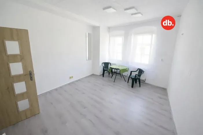 Pronájem bytu 2+kk, Toužim, Farní, 40 m2