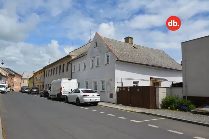 Prodej rodinného domu, Toužim, Farní, 200 m2