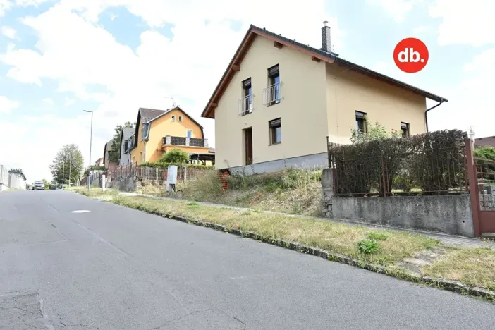 Prodej rodinného domu, Ostrov, Sukova, 135 m2