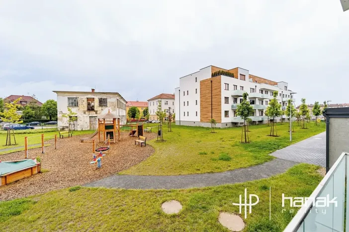 Pronájem bytu 2+kk, Olomouc, Třída Jiřího Pelikána, 53 m2