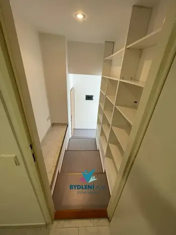 Pronájem bytu 2+kk, Teplice, Zemská, 47 m2