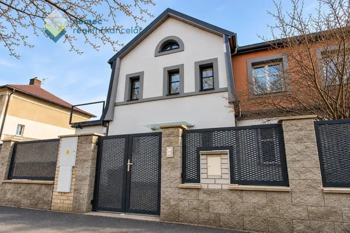 Pronájem bytu 3+kk, Praha - Strašnice, V úžlabině, 77 m2