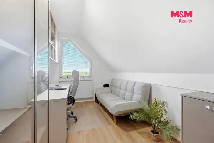 Prodej bytu 3+1, Nehvizdy, Gabčíkova, 67 m2
