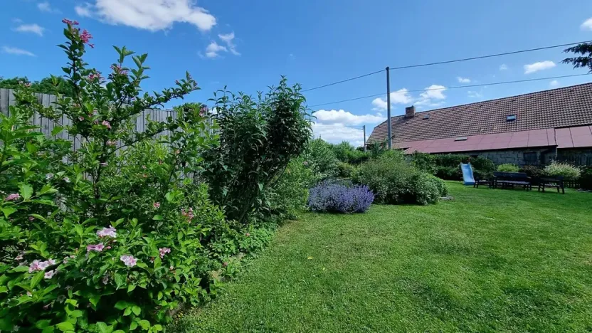 Prodej rodinného domu, Žďárná, 200 m2