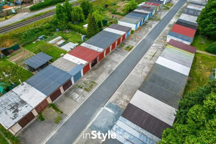 Pronájem garáže, Uherské Hradiště, Průmyslová, 17 m2