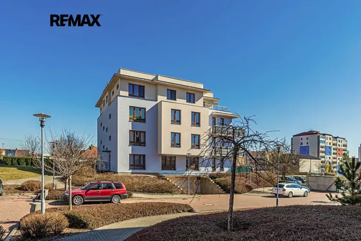 Pronájem bytu 2+kk, Slaný, Kybalova, 56 m2
