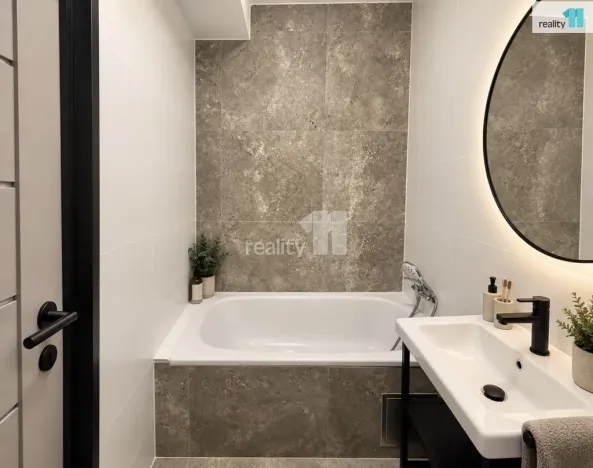 Prodej bytu 1+kk, Praha - Hrdlořezy, Českobrodská, 24 m2