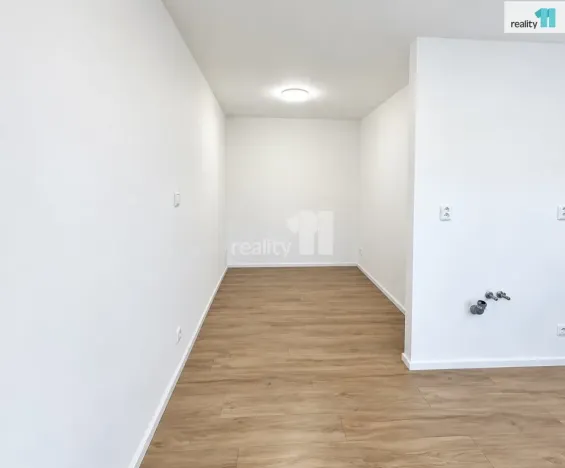 Prodej bytu 1+kk, Praha - Hrdlořezy, Českobrodská, 24 m2