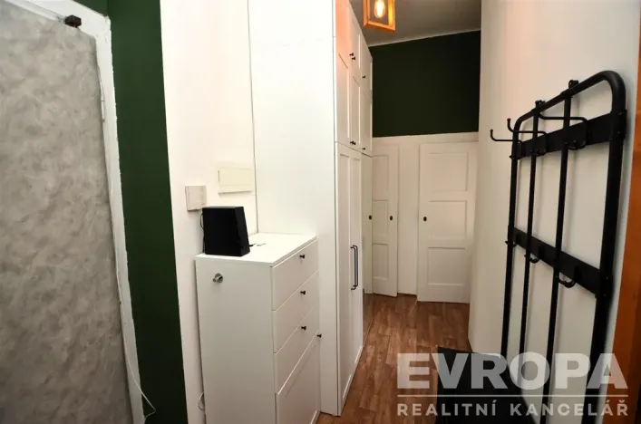 Pronájem bytu 2+kk, Praha, 5. května, 51 m2