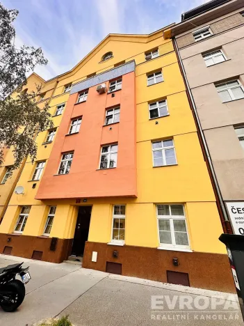 Pronájem bytu 2+kk, Praha, 5. května, 51 m2