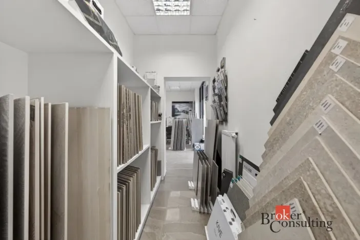 Pronájem obchodního prostoru, Plzeň - Černice, Vltavínová, 66 m2
