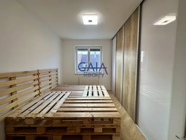 Pronájem bytu 3+1, Louka, 66 m2