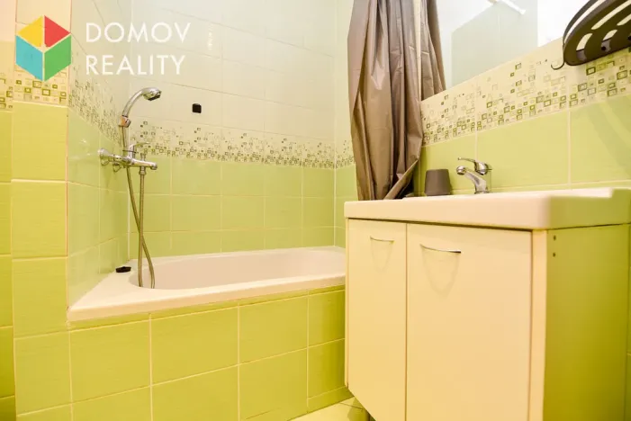 Pronájem bytu 1+kk, Králův Dvůr, Nad Stadionem, 29 m2