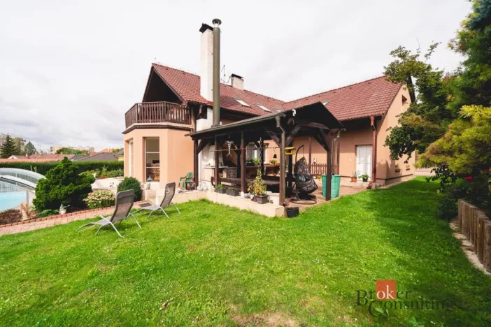 Prodej rodinného domu, Plzeň - Újezd, třída Vojtěcha Rojíka, 322 m2