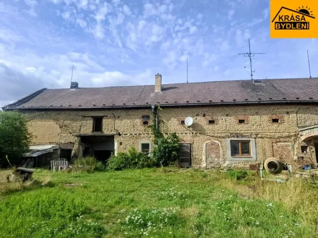 Prodej rodinného domu, Loučany, 250 m2