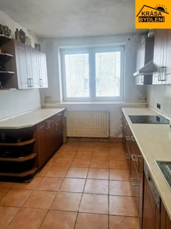 Prodej rodinného domu, Loučany, 250 m2