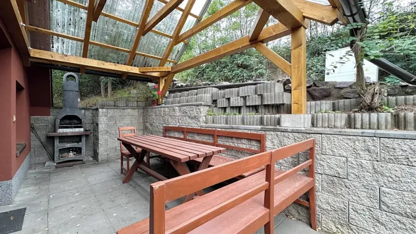Prodej apartmánu, Strachotín, Sklepní, 285 m2