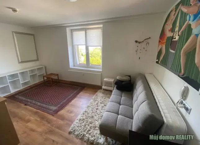 Pronájem bytu 1+kk, Praha - Suchdol, Suchdolské náměstí, 30 m2