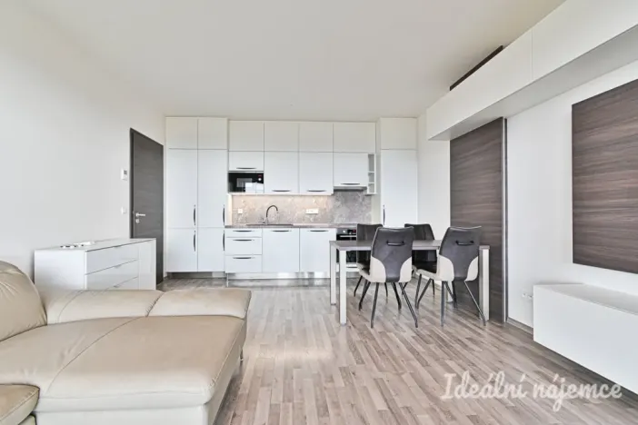 Pronájem bytu 2+kk, Brno, Menšíkova, 60 m2