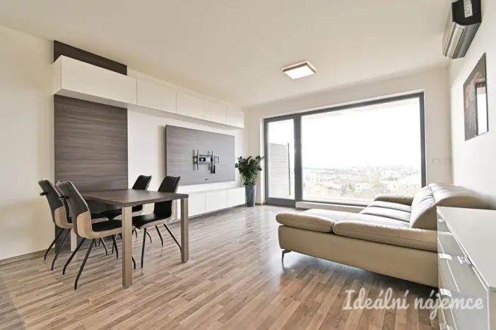 Pronájem bytu 2+kk, Brno, Menšíkova, 60 m2