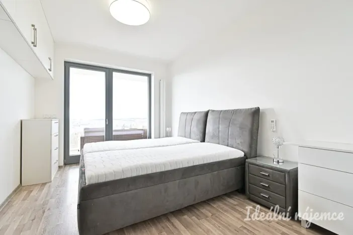 Pronájem bytu 2+kk, Brno, Menšíkova, 60 m2